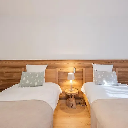 Duplex Spacieux A Pour 8 Pers. Avec Parking Inclus
